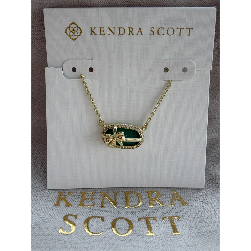 Kendra Scott Green Pendant Necklace